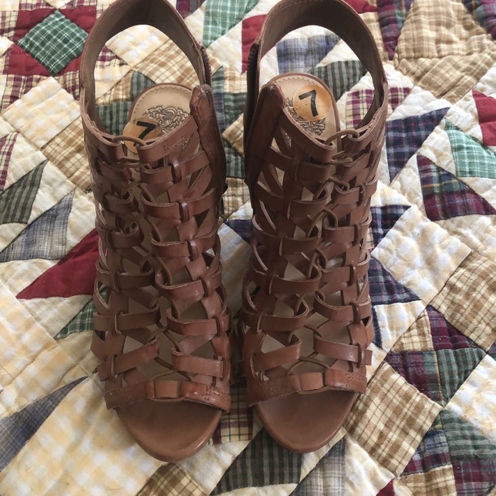 NWB Vince Camuto sandal block heel